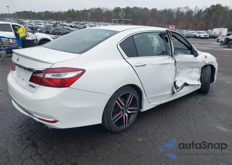 2016 Honda Accord Sport z USA, uszkodzony, nr VIN 1HGCR2F53GA213371